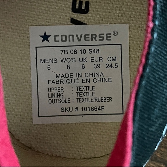 Converse One Reds “Soccer Chick” Custom Sneakers | Women’s 8 Y2K Red Black NWT - Picture 15 of 16